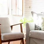 Lisbon Perfect 1 Bdr Flat With Air Conditioner!